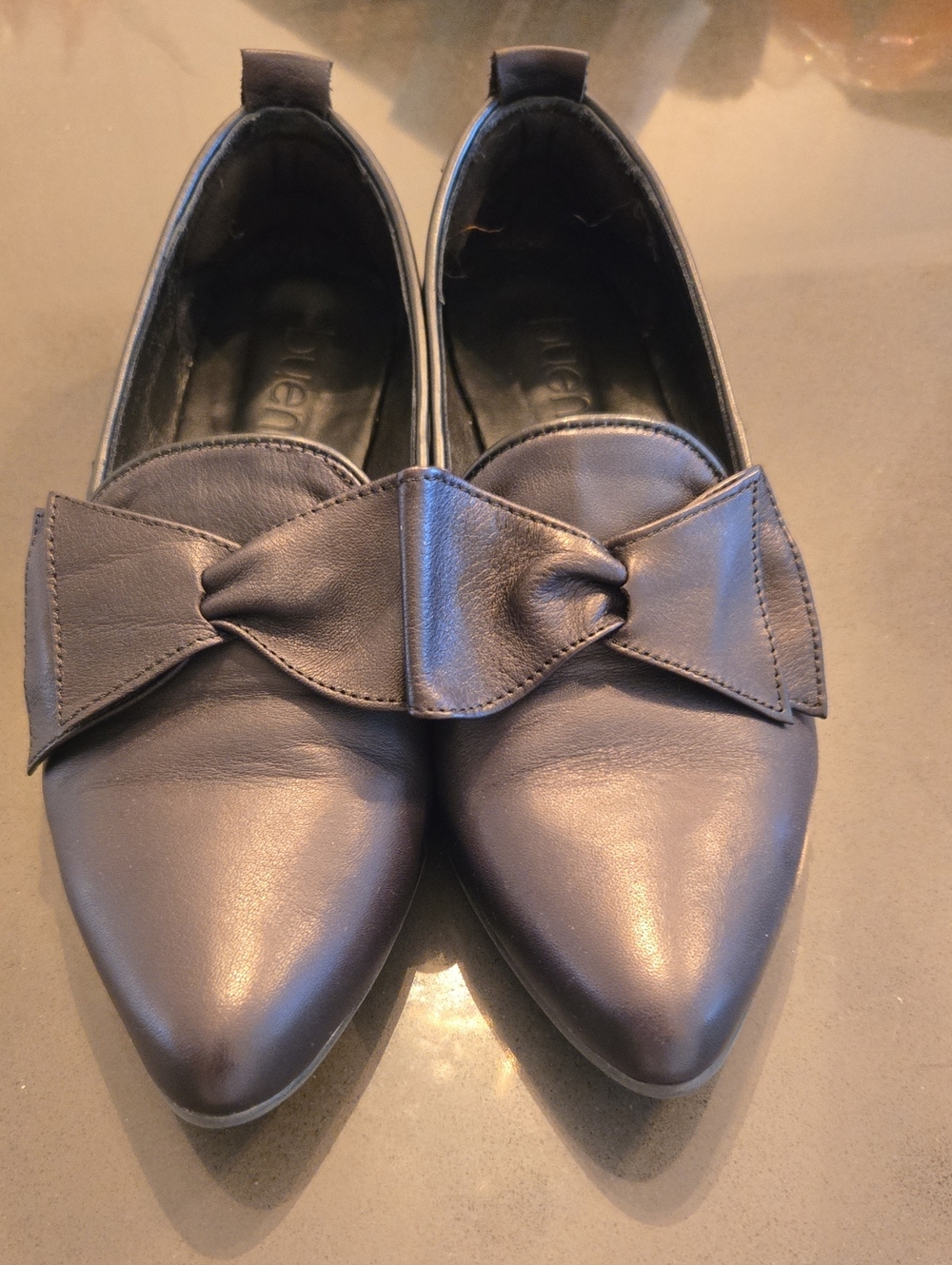 Bueno Leather Black Pointed Bow-Front Women's Flats
